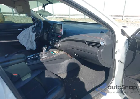 2019 Nissan Altima 2.5 Sr из США, поврежденный, VIN 1N4BL4CVXKC187088